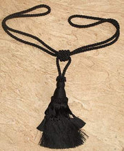 Load image into Gallery viewer, King Arthur Trim Single Bell Tassel: Product Number BDH22056