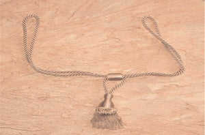 King Arthur Trim Single Tassel: Product Number BDH 8362 30"/ BDH 8363 40"