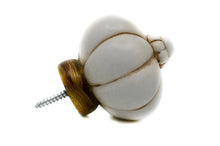 Load image into Gallery viewer, Vesta Finial: Product Number 618