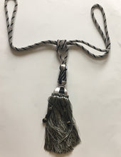 Load image into Gallery viewer, 36 &quot; Spread Tie Back: Product Number 4061